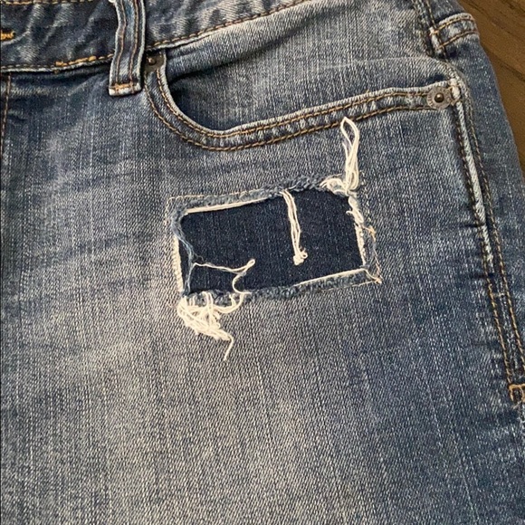 Calvin Klein Patched Jean Shorts Size 8 29w - Picture 5 of 5